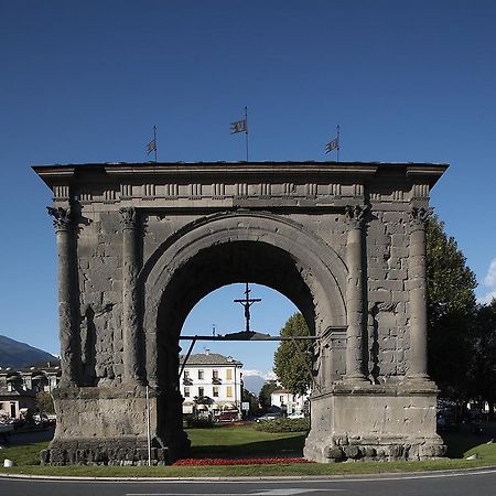 Apartamento Maison Bibian Aosta Exterior foto