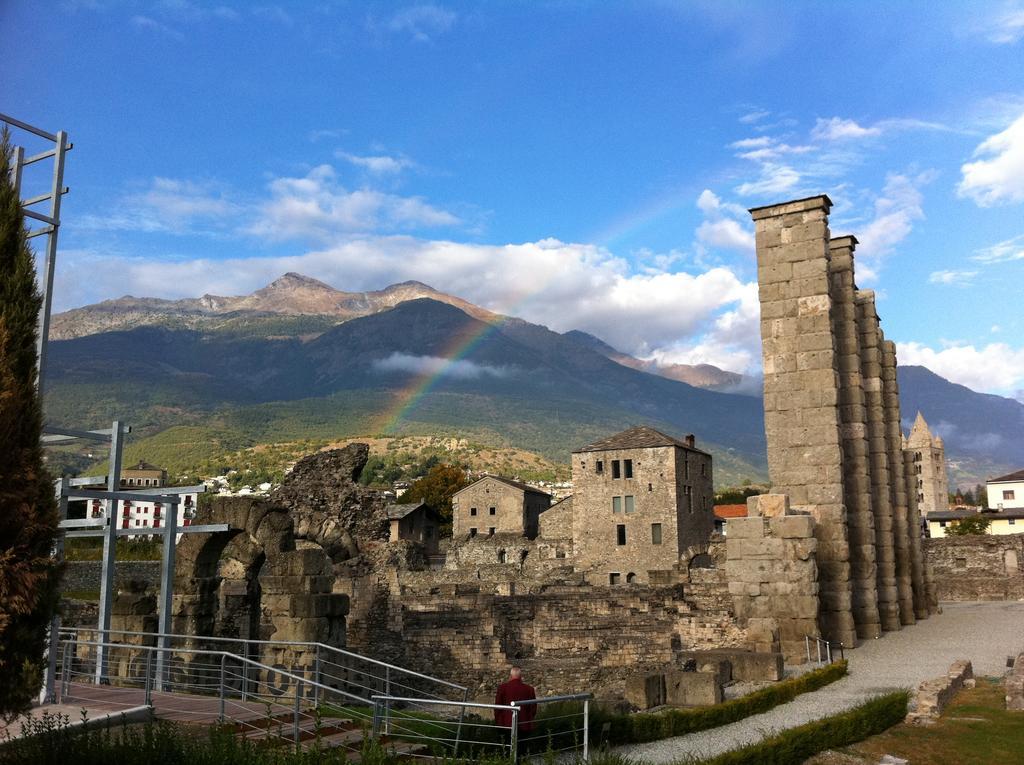 Apartamento Maison Bibian Aosta Exterior foto